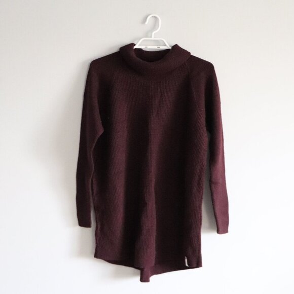Woolrich Women's Sz L Red Wool Blend Turtleneck Knit Casual Pullover Sweater - Picture 1 of 11